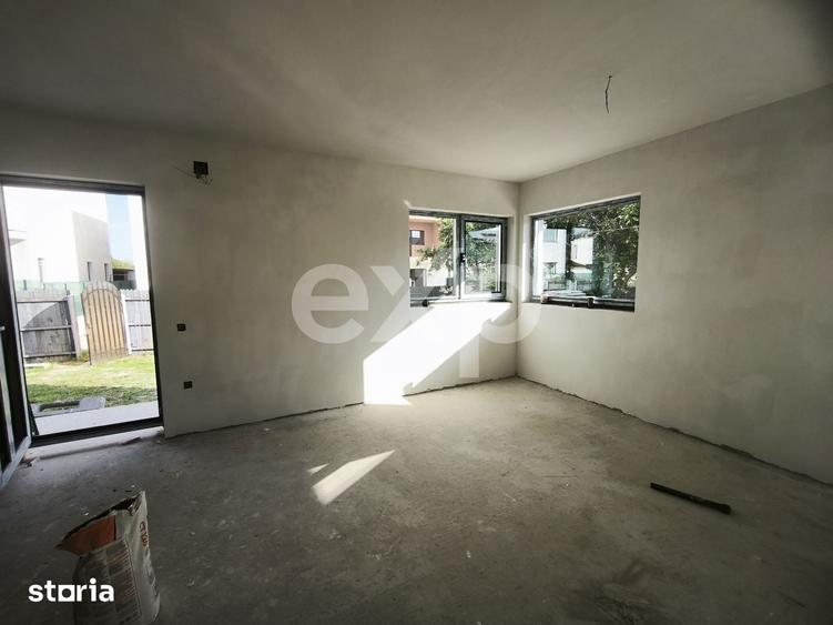 Casă cu 4 camere cu Teren 308 Mp în Smeura