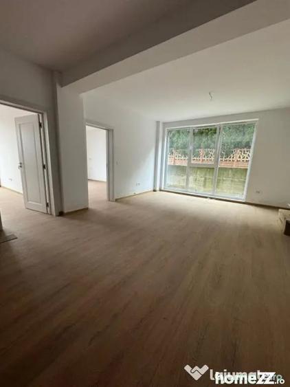 Apartament cu 3 camere decomandat în Rădăuți
