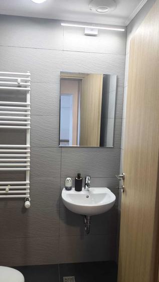 Apartament cu 3 camere decomandat în Pipera