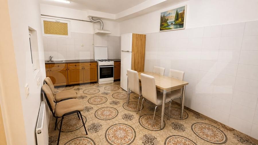 Casă individuală cu 6 camere cu Teren 475 Mp în Olimpia-Stadion