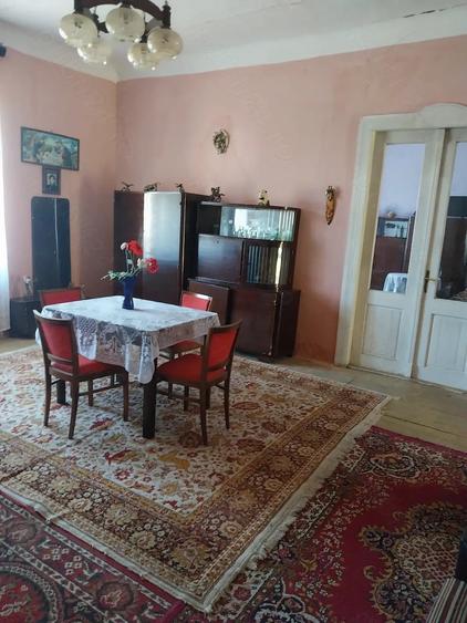 Casă cu Teren 2158 Mp în Comloșu Mare