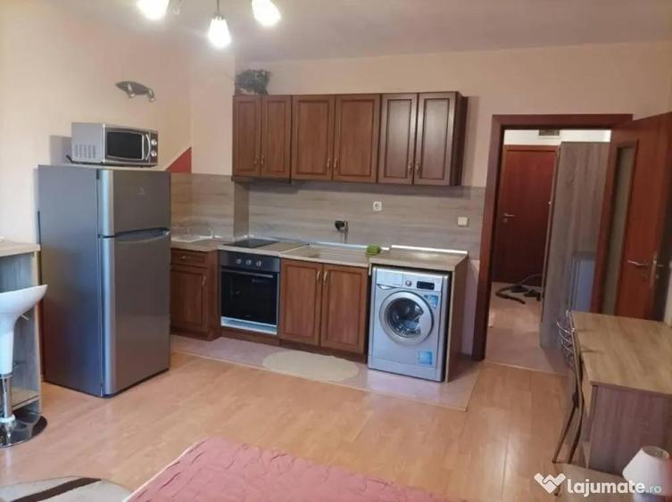 Garsonieră decomandată în Complex Studențesc