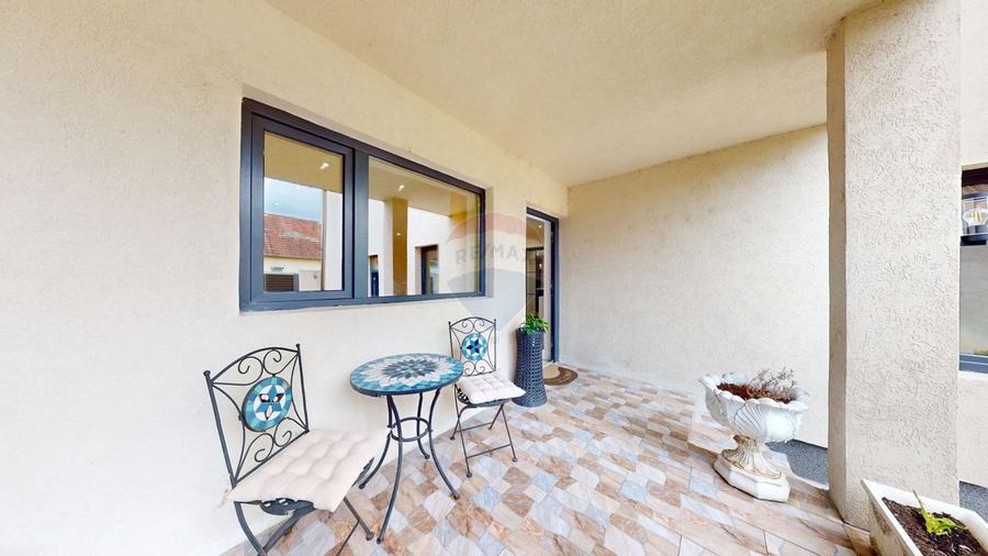 Comision 0% - Casa / Vila cu finisaje de lux de vanzare,  Calugareni - 25