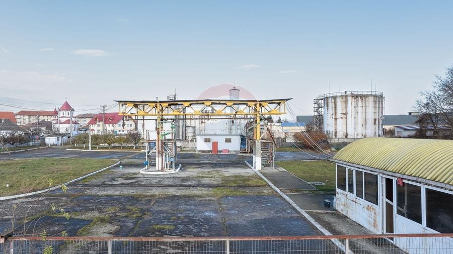 Potential de dezvoltare - Depozit carburanti, Lunca Calnicului, BV - 16