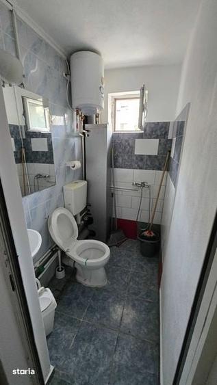 Garsonieră în Titan