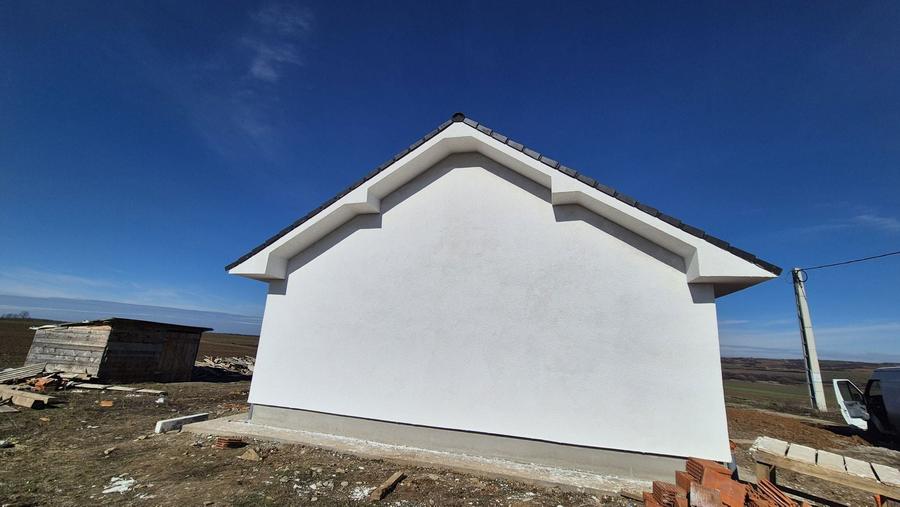 Casa de vanzare semi finisata in Paleu - 7