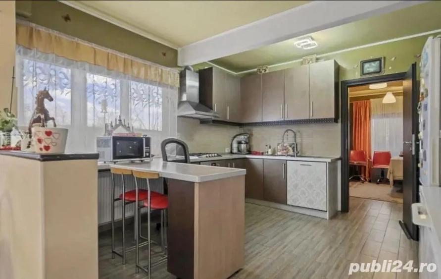 Casa de vanzare P+E spatioasa si luminoasa - 2