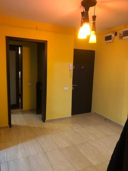 Aparatorii Patriei, Piata Berceni - 14