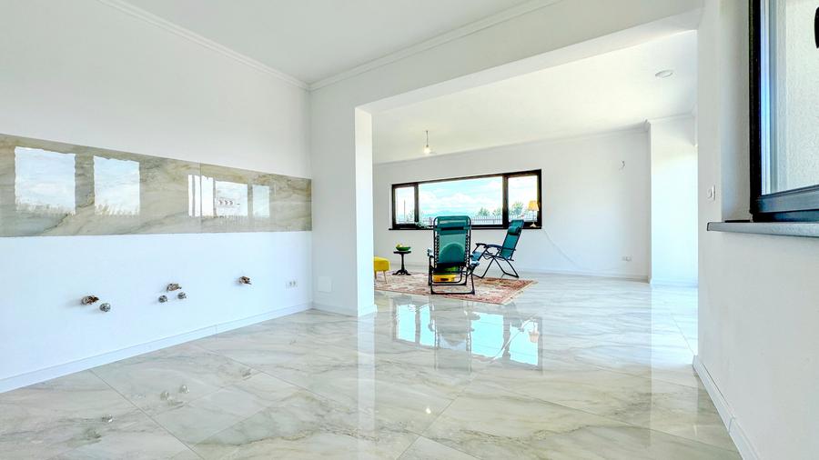 Casa eficienta energetic cu teren 500 mp in Harman - 7