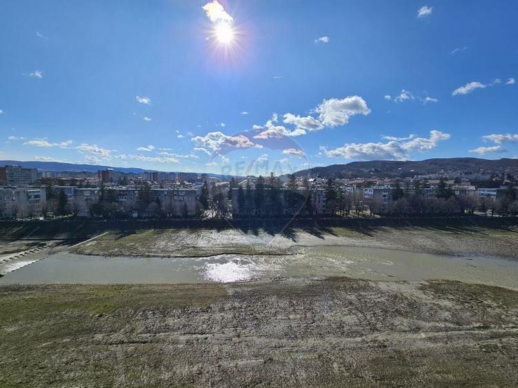 Apartament cu 3 camere de vânzare pe Magheru/Valcea - 4