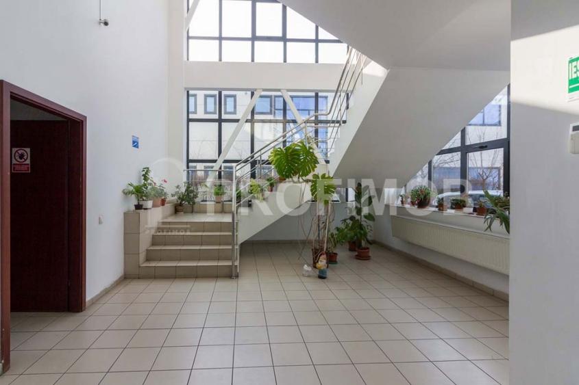 Vanzare hala de depozitare + birouri P+1 Otopeni - 2