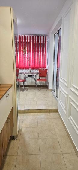 Vand garsoniera 45 mp, Putnei. - 2