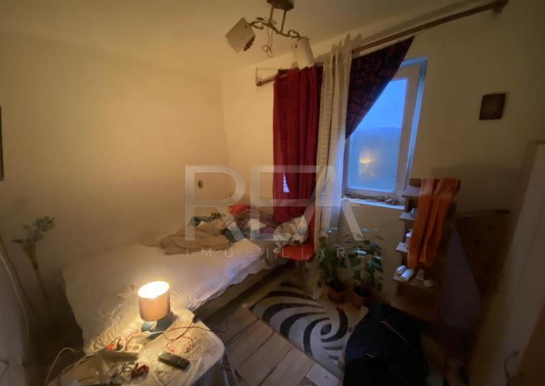 Casa-Decomandata- Sector 5 - 2