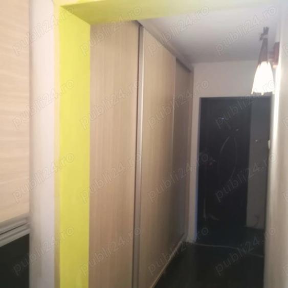 Vand Apartament 3 camere, vedere directa la Parcul Romanescu 1 Mai - 2