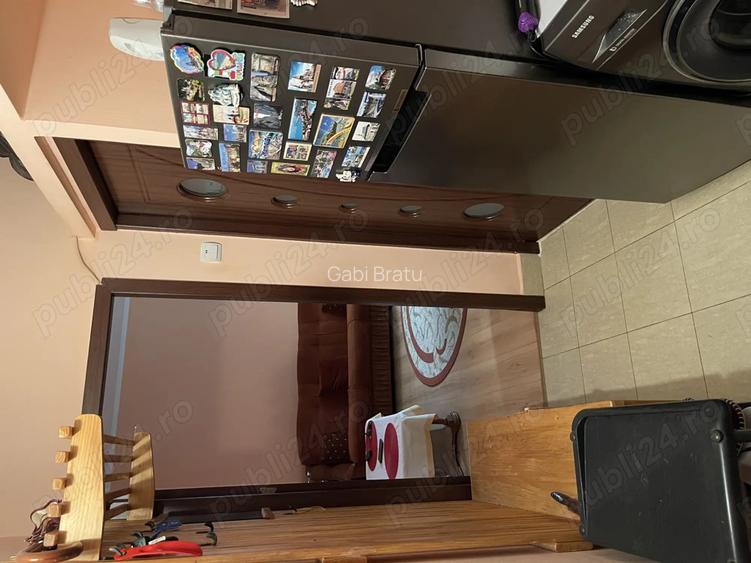 Vand apartament 2 camere Pitesti