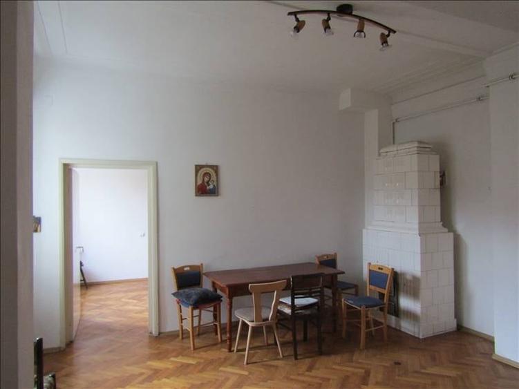 Casa singur in curte, central,  zona Stefan Cel Mare - 3