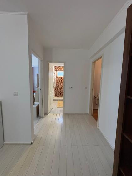Apartament 3 Camere - Metrou Nicolae Teclu - 9