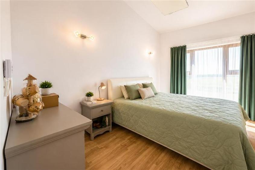 Hotel/Pensiune, de 330 mp, în Exterior Est