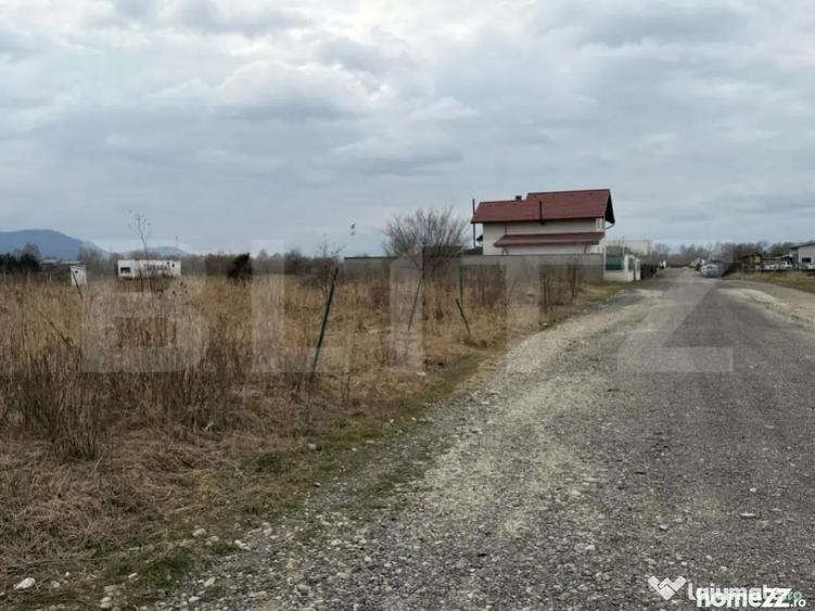 Teren de vanzare 2000 mp Sanpetru, la 10 minute de Cor - 1