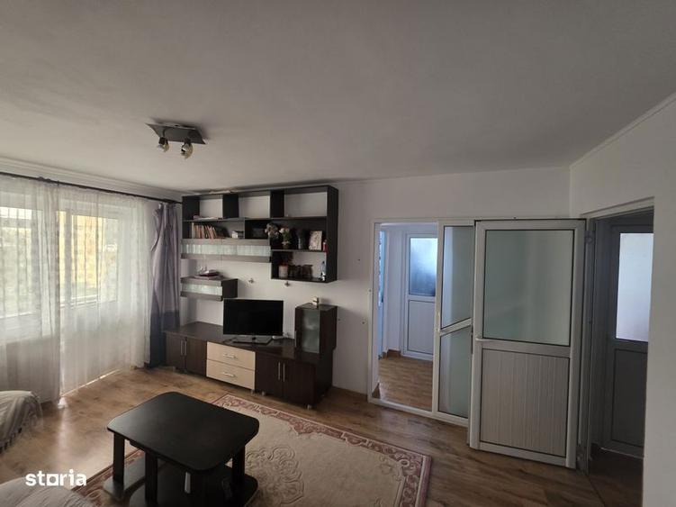 Vand apartament 2 camere semidecomandat Trivale I - 1