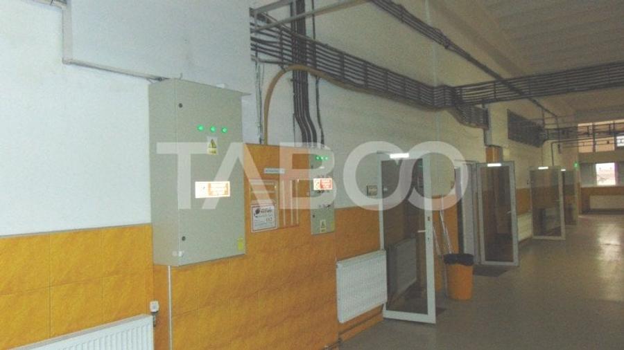Hala generoasa amenajata pretabila productie Sibiu - 5