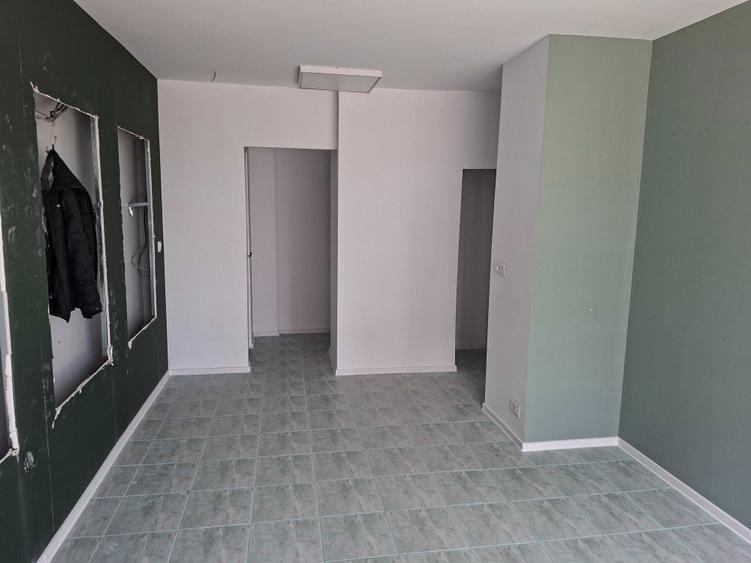 Inchiriez Spatiu Comercial - Intersectie B-dul Socola cu Nicolae Iorga - 1