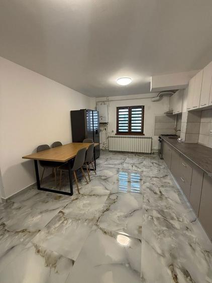 Apartament cu 3 camere de inchiriat - 2