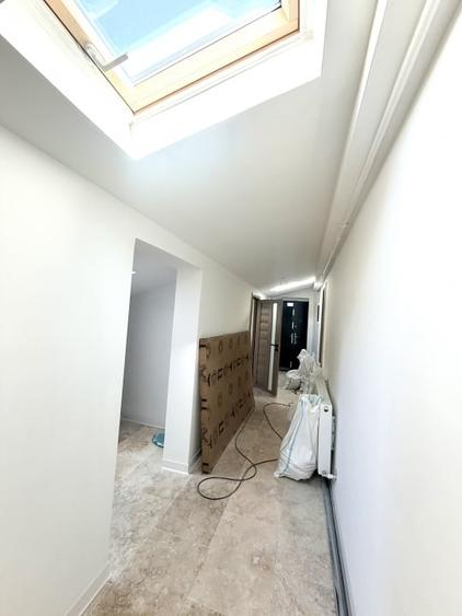 Spatiu pretabul birouri, Salon, Studio in  Mansarda Piata Romana - 8