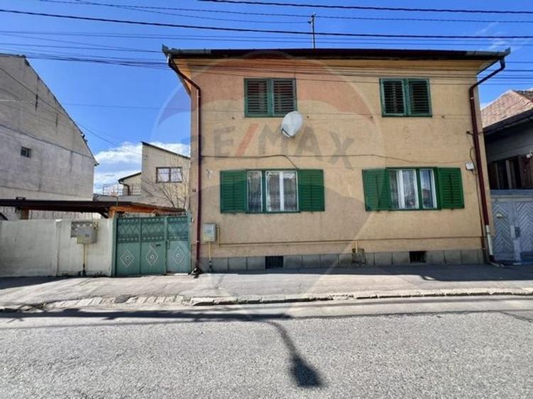 Apartament la casa de vanzare - 1