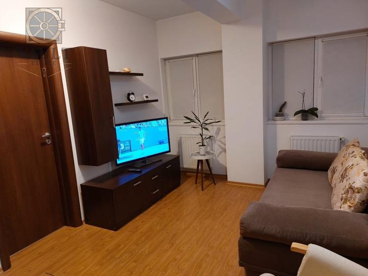 GARSONIERA-13 SEPTEMBRIE-LICEU ODOBLEJA-BLOC NOU-SEBASTIAN - 2