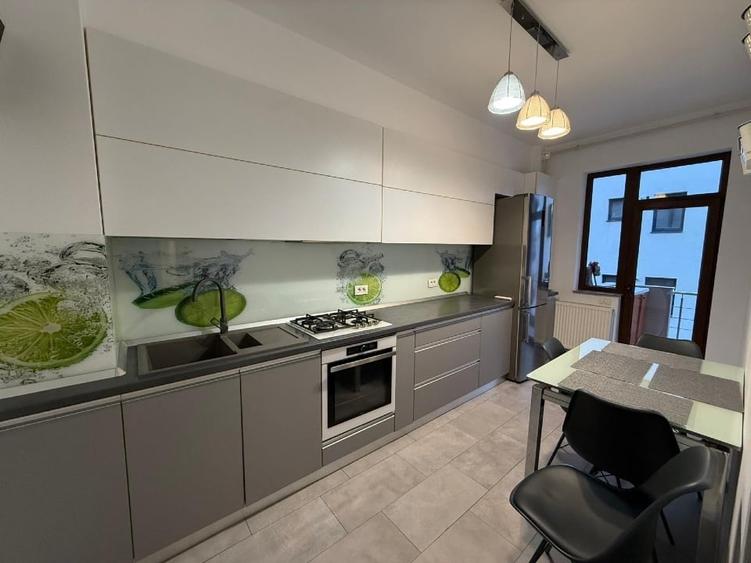 DE INCHIRIAT- Ap 2 camere Palazu Mare - 7