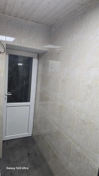 Apartament de vanzare cu 2 camere zona Scoala 8 - 4