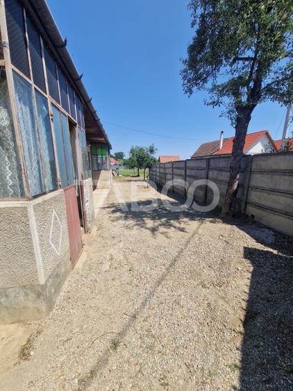 Casa de vanzare 3 camere 90 mpu teren liber 1192 mp in Comuna Mandra - 1