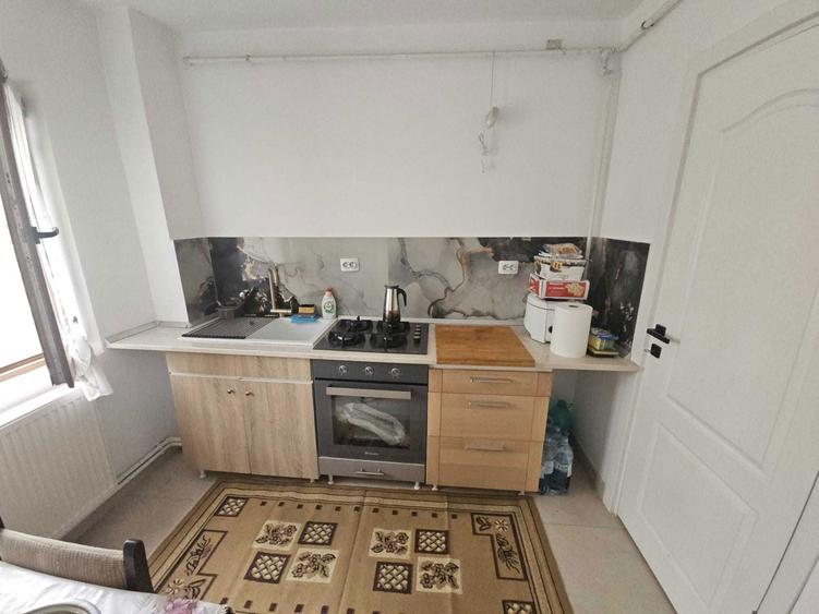 Apartament 3 camere, central, etaj 1, Confort 1 Sporit, Adjud, Vrancea - 5