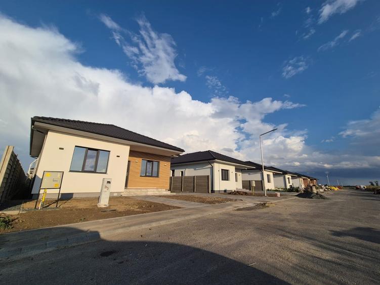 Vila NOUA individuala, 3 si 4 camere in Via Carmina, Arad, comision 0 - 6