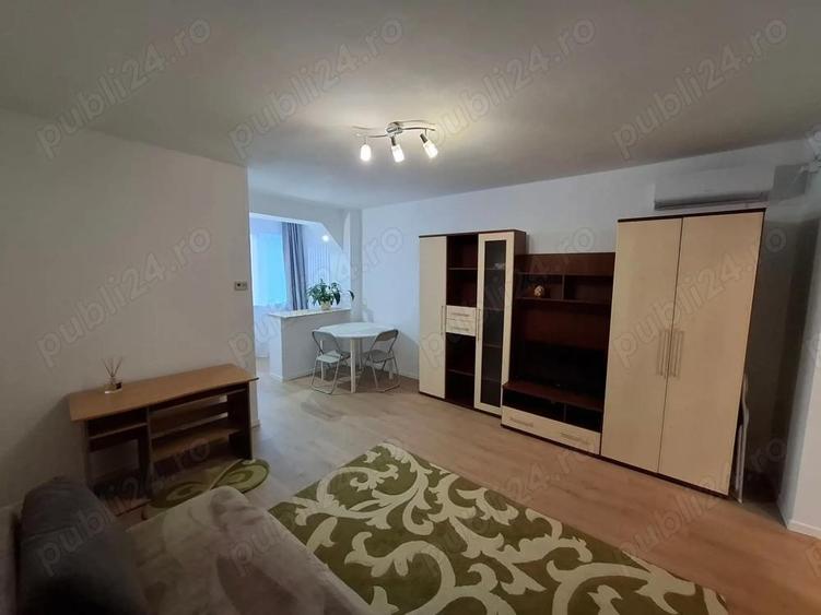 Garsoniera recent renovata situata in zona Astra (5 min de Centrul Civic AFI Mall) - 4