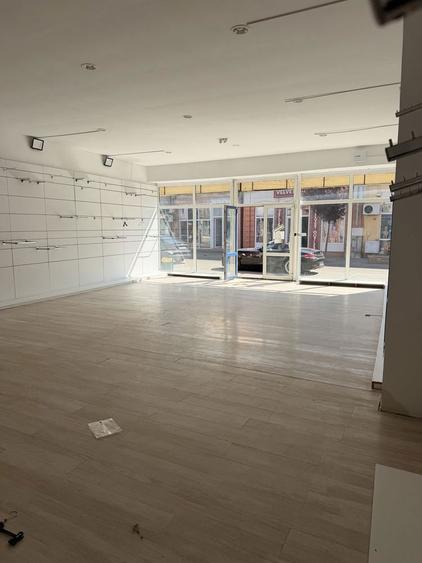 Spatiu comercial de inchiriat/vanzare Strada Stefan cel Mare, zona centrala - 3