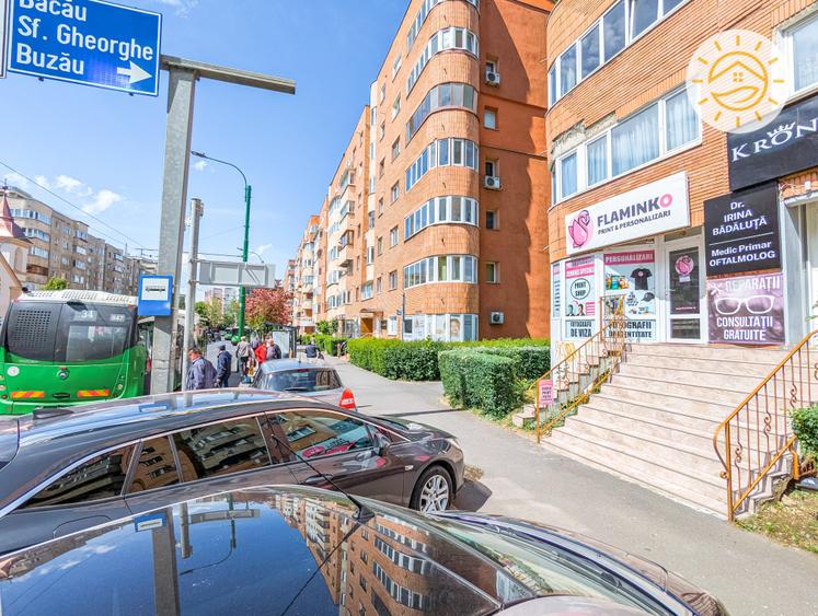 Centrul Civic Strada Toamnei Spatiu Comercial - 5