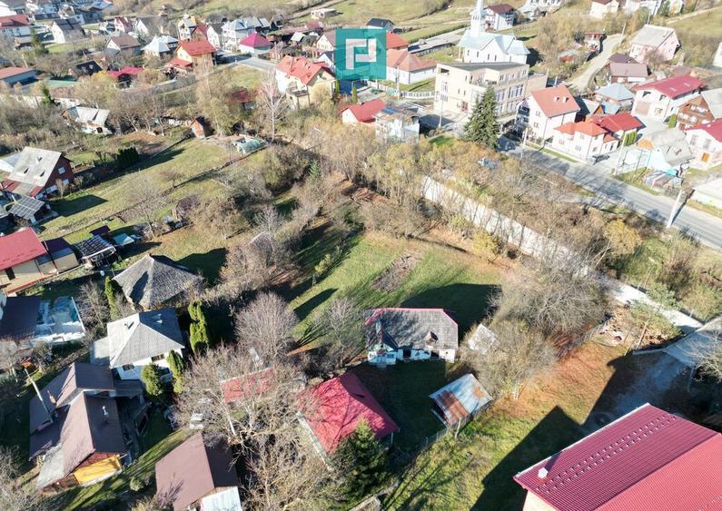 Casa de lemn, cu teren in Bor?a - 5