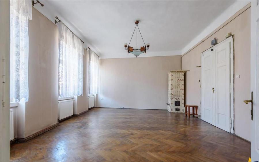 Nivel in vila, curte deosebita, priveliste, Central, Brasov - 8