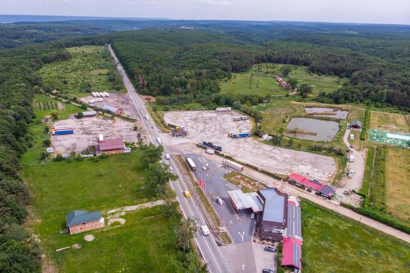 Motel, camping, piscina si lacuri de pescuit pe un teren de 49 285 mp - 8