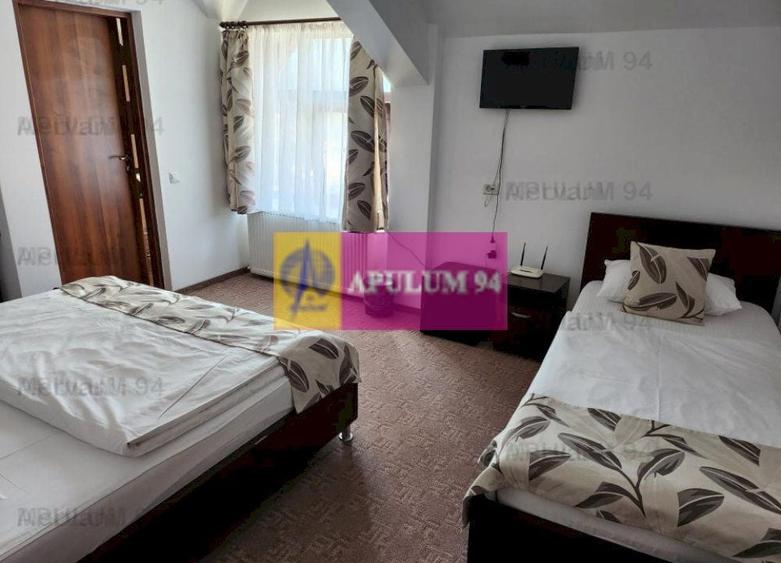 Pensiune de v&acirc;nzare &icirc;n Bușteni - Zonă deosebită - 31