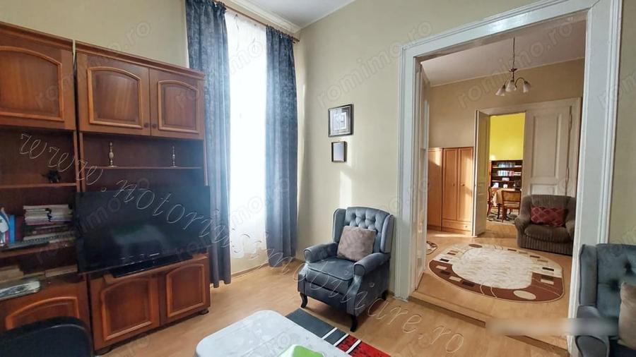 Casă cu 4 camere cu Teren 763 Mp în Central