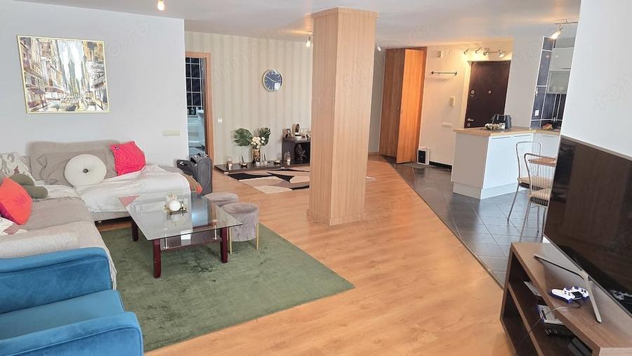 Apartament cu 3 camere decomandat în Dorobanți
