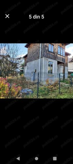 Casă cu 6 camere în Central