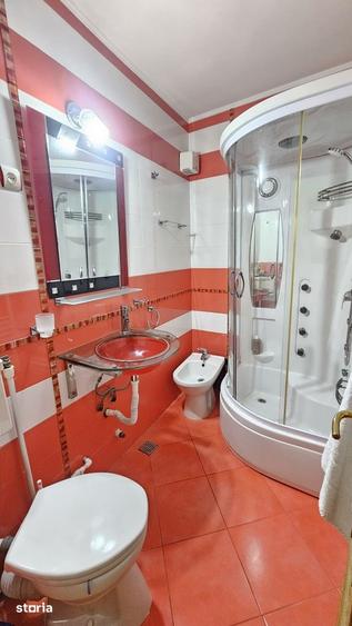 Apartament cu 2 camere decomandat în Micro 17