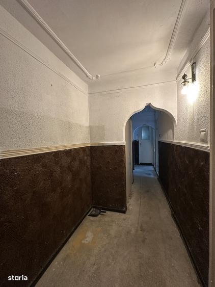 Apartament cu 3 camere decomandat în Nicolina