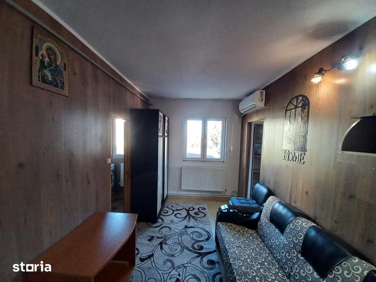 Apartament cu 2 camere în Micro 8