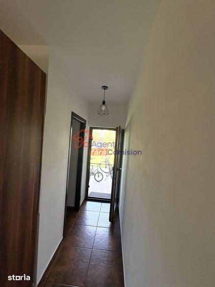 Casă cu 3 camere cu Canalizare în Holboca