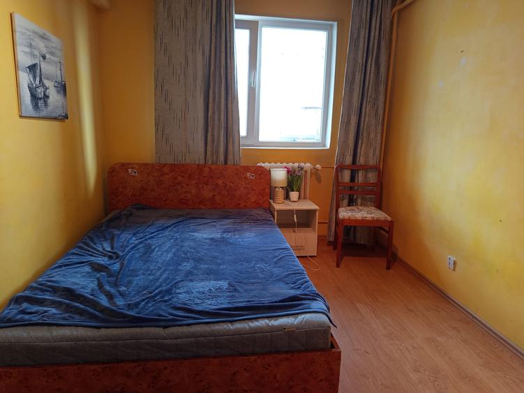 Apartament cu 3 camere decomandat în Pantelimon